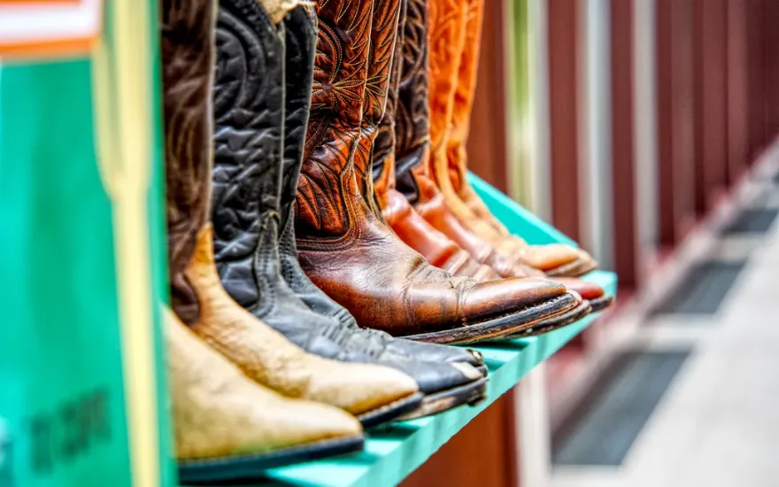 How Should Riding Boots Fit?
